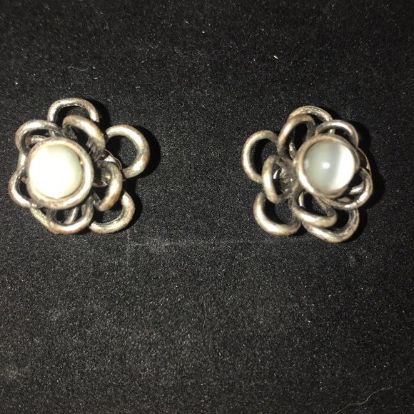 Earnings - Picture 3 of 4